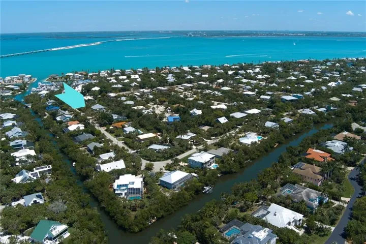 1084 S Yachtsman Dr, Sanibel, Florida 33957