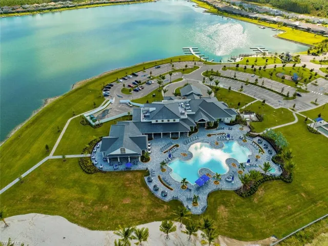 Clubhouse, community pool and boat docks.