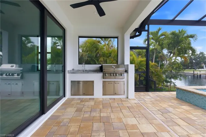 Full Outdoor Kitchen