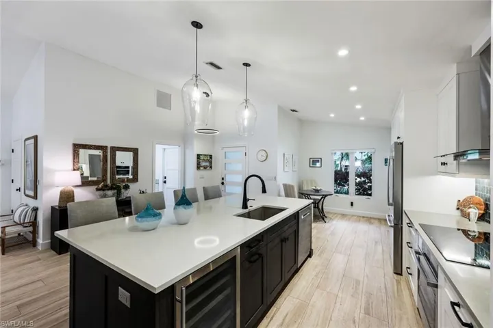 Gorgeous quatz countertops and 10' Island.