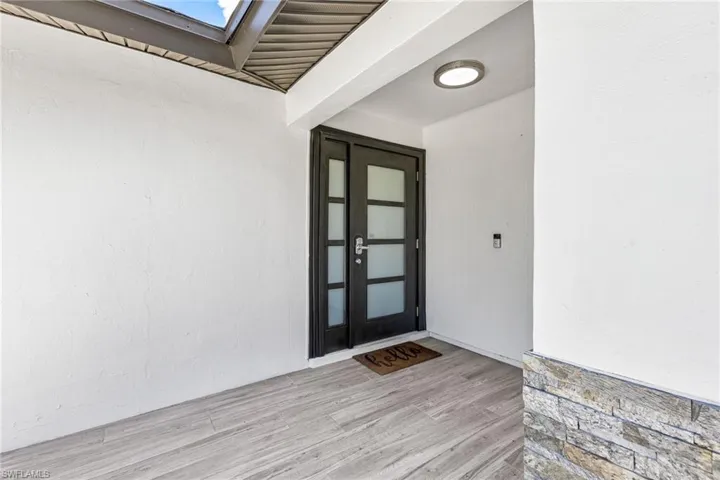 View of property entrance