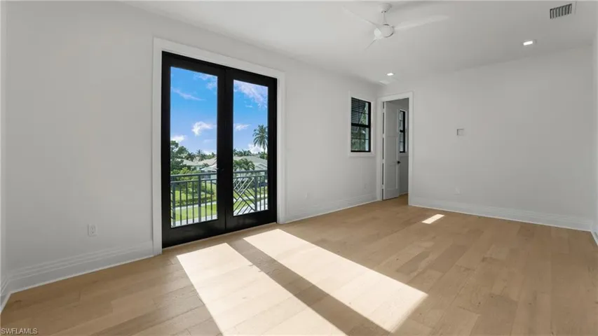 Unfurnished room with light wood finished floors, recessed lighting, and ceiling fan