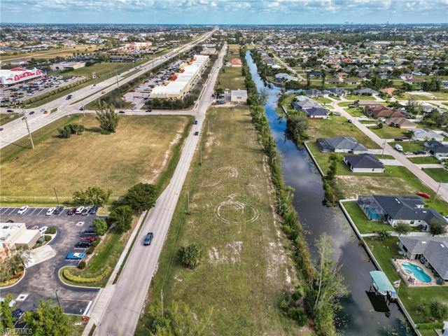1402 SW 4th  ST, CAPE CORAL, FL 33991