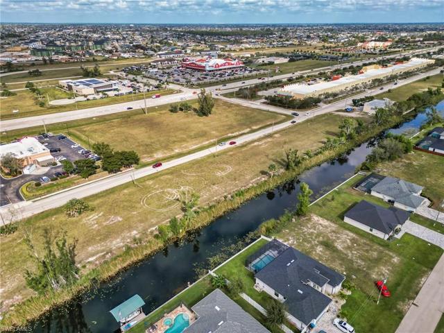 1402 SW 4th  ST, CAPE CORAL, FL 33991