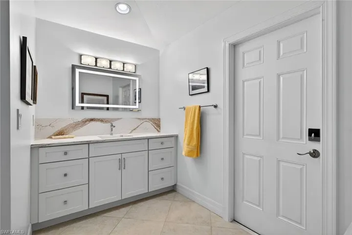 8390 Riviera Ave, Fort Myers, Florida 33919
