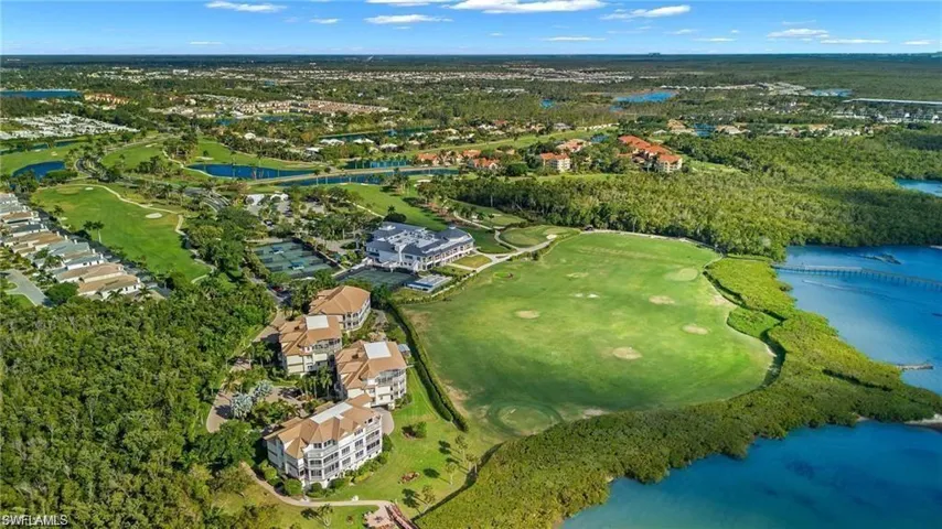 3872  CLIPPER COVE  DR, Naples, FL 34112