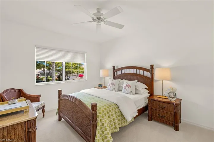3872  CLIPPER COVE  DR, Naples, FL 34112
