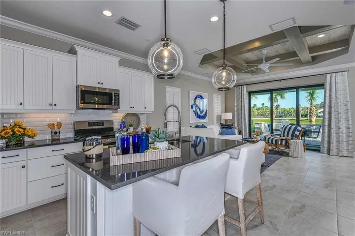 17813  Summerland Key  CT, Fort Myers, FL 33908