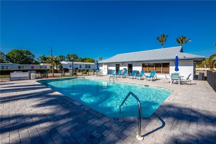 19 Garden Dr, Fort Myers, Florida 33908