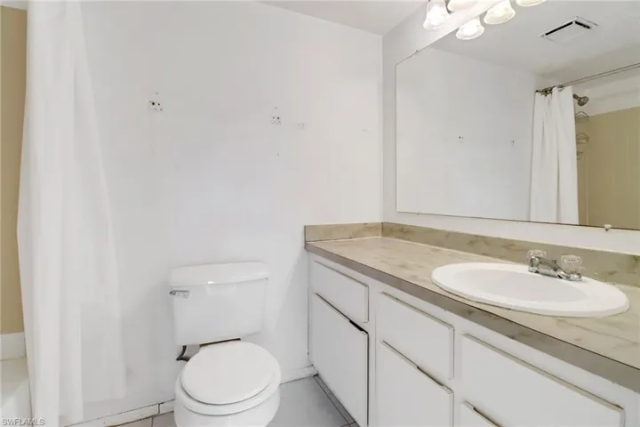 141  Cypress E WAY, Naples, FL 34110