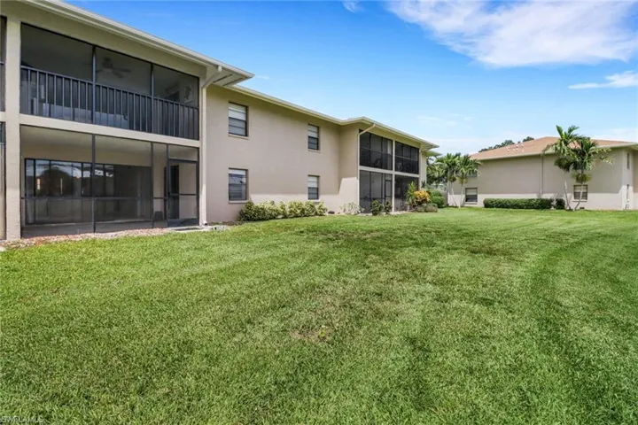 141  Cypress E WAY, Naples, FL 34110