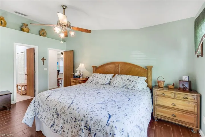 9814 Country Oaks Dr, Fort Myers, Florida 33967