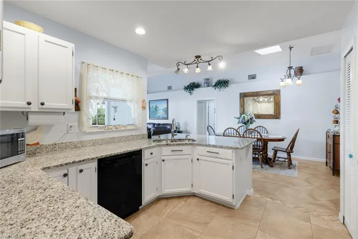 9814 Country Oaks Dr, Fort Myers, Florida 33967
