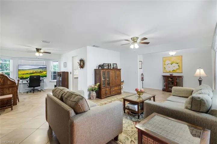 9814 Country Oaks Dr, Fort Myers, Florida 33967