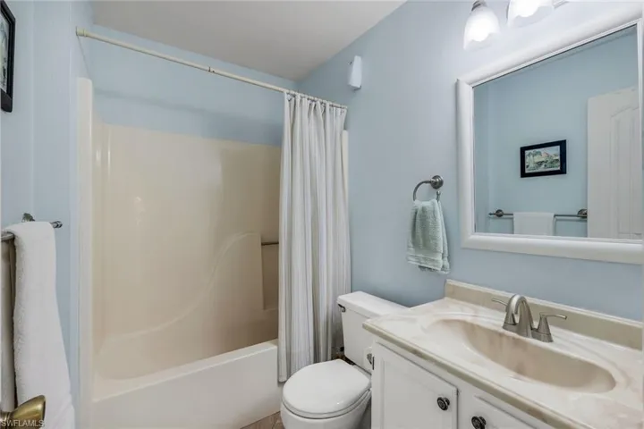 9814 Country Oaks Dr, Fort Myers, Florida 33967