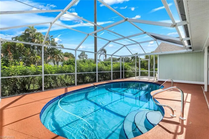 9814 Country Oaks Dr, Fort Myers, Florida 33967