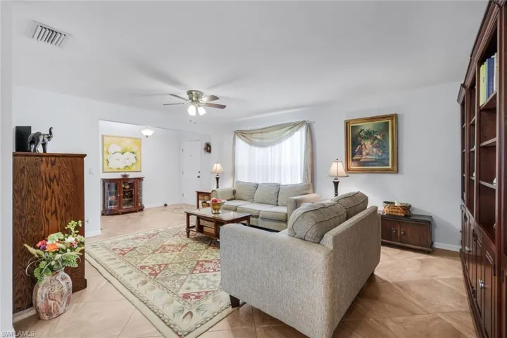 9814 Country Oaks Dr, Fort Myers, Florida 33967