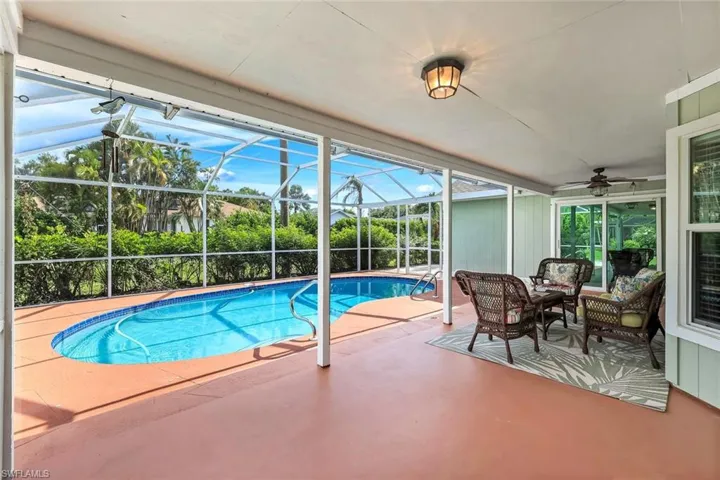 9814 Country Oaks Dr, Fort Myers, Florida 33967