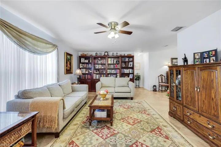 9814 Country Oaks Dr, Fort Myers, Florida 33967