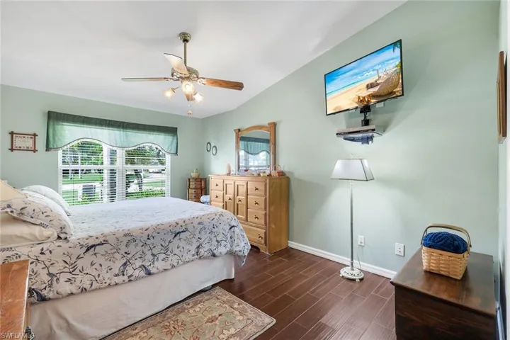 9814 Country Oaks Dr, Fort Myers, Florida 33967