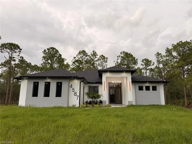 4587 45th Ave Ne, Naples, Florida 34120