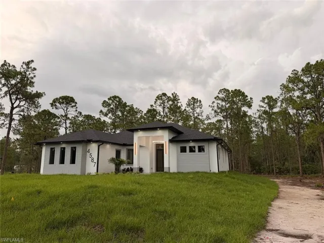 4587 45th Ave Ne, Naples, Florida 34120