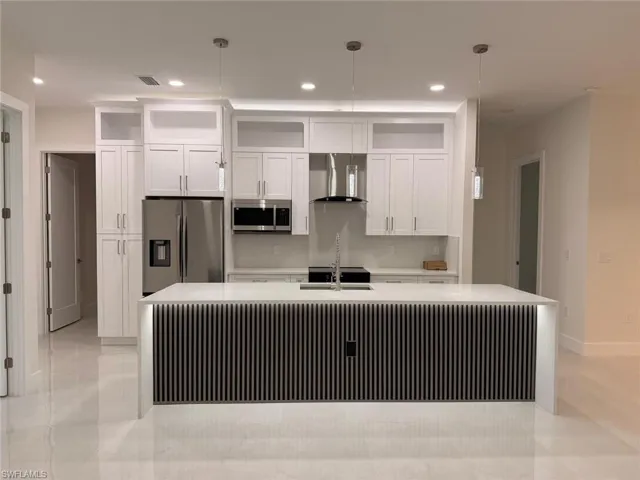 4587 45th Ave Ne, Naples, Florida 34120