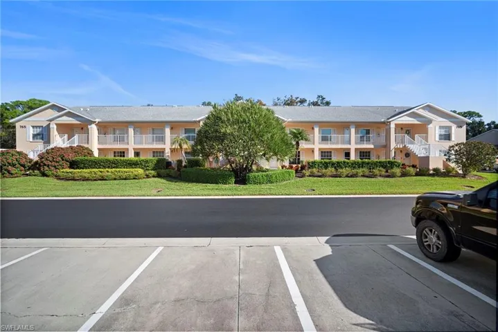 765 Wiggins Lake Dr 103, Naples, Florida 34110