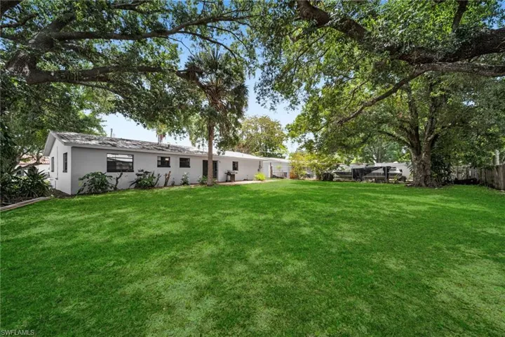 2085 E Tobago  CIR, Fort Myers, FL 33905