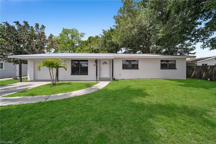 2085 E Tobago  CIR, Fort Myers, FL 33905