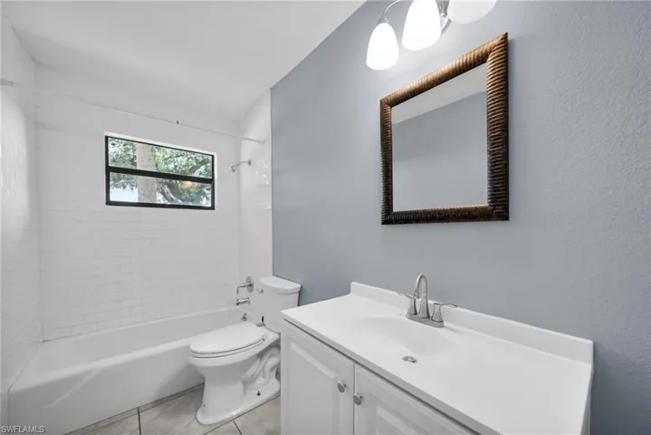 2085 E Tobago  CIR, Fort Myers, FL 33905