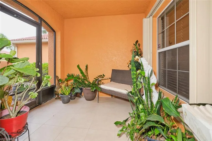 9215  Aegean  CIR, Lehigh Acres, FL 33936