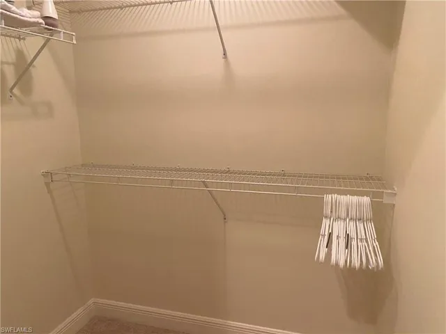 2 walk-in closets