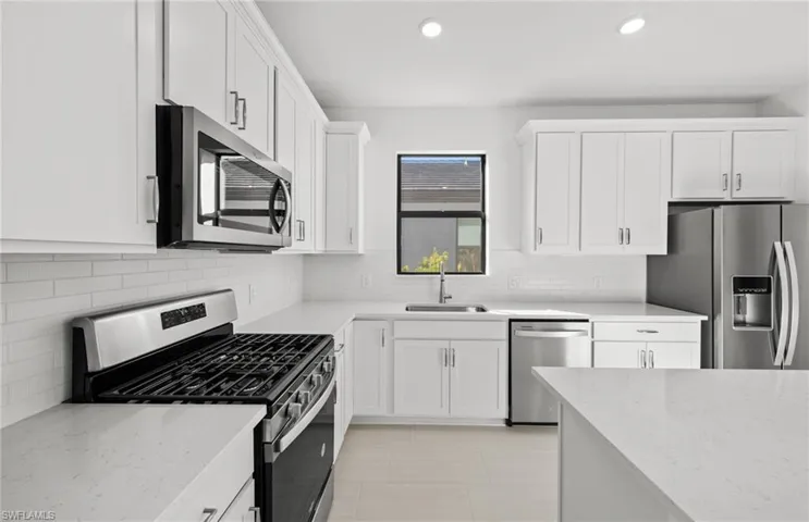 Photos are of similar Contour home. Homes may vary.