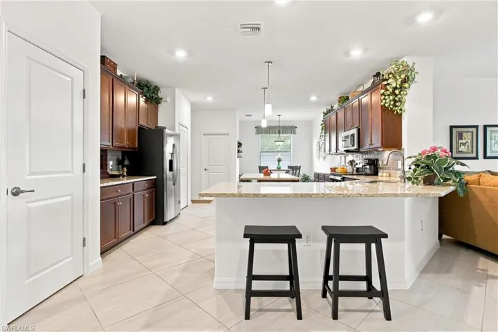 3319 Antilla Ct, Fort Myers, Florida 33905