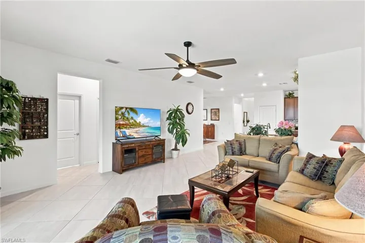 3319 Antilla Ct, Fort Myers, Florida 33905
