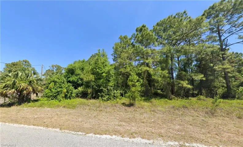 613/615 Meadow Rd, Lehigh Acres, Florida 33973