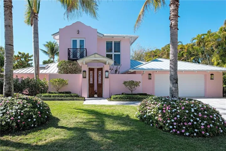 4875 Whispering Pine Way, Naples, Florida 34103