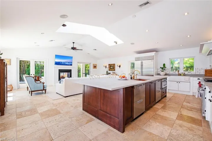 4875 Whispering Pine Way, Naples, Florida 34103