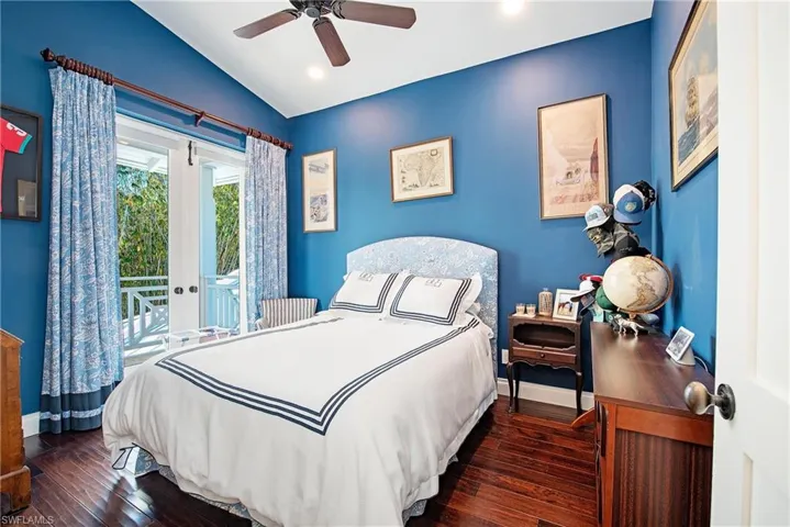 4875 Whispering Pine Way, Naples, Florida 34103