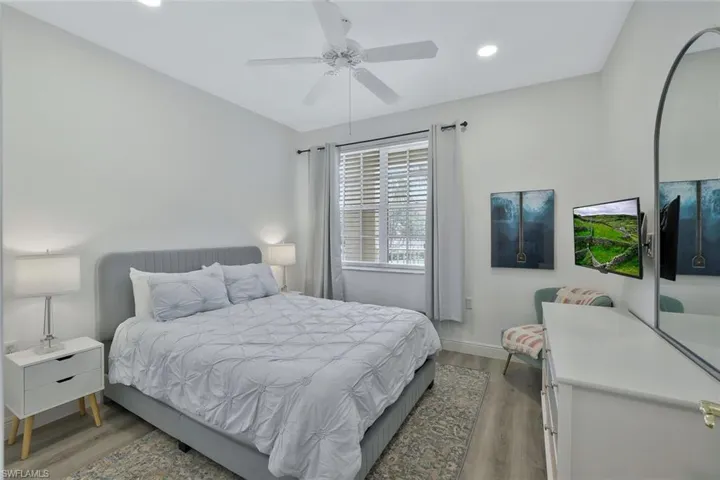 4883  Hampshire  CT, Naples, FL 34112
