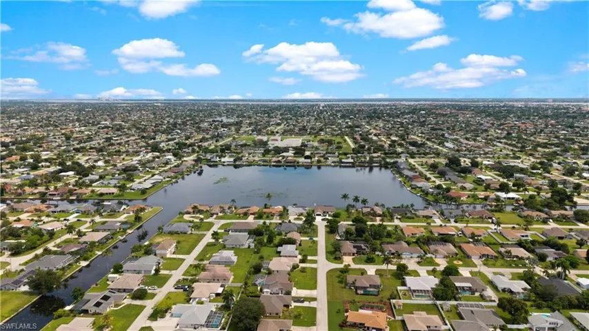 3603 Sw 5th Pl, Cape Coral, Florida 33914