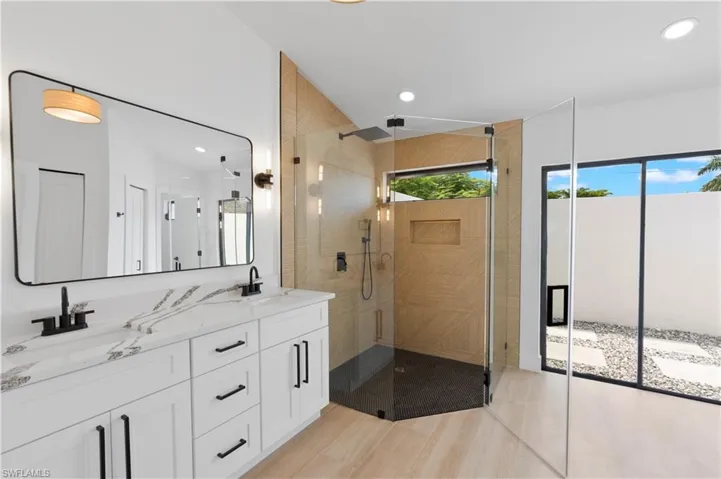 3603 Sw 5th Pl, Cape Coral, Florida 33914