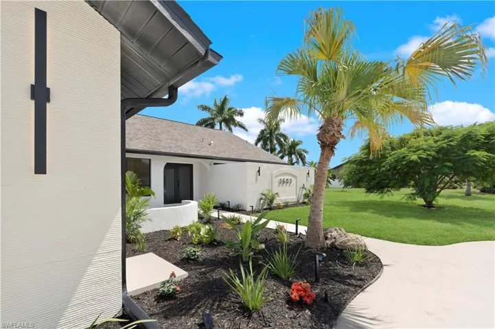 3603 Sw 5th Pl, Cape Coral, Florida 33914