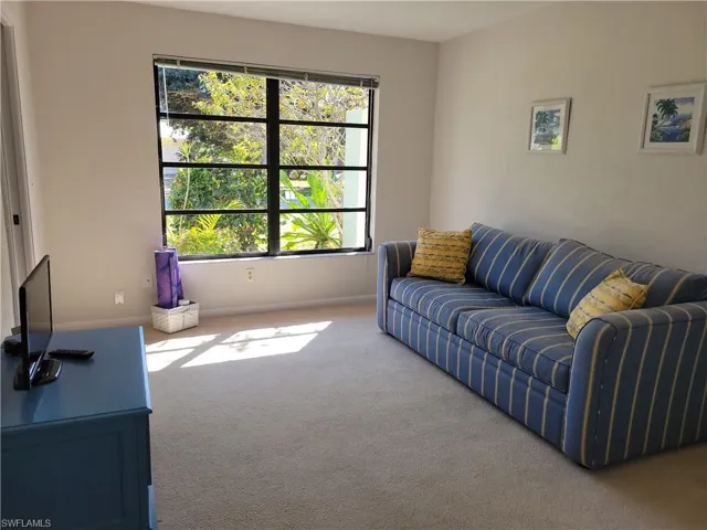 735  High Pines  DR, Naples, FL 34103