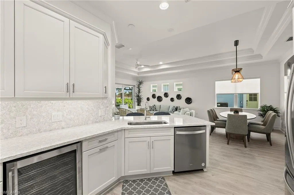 8777 Yucatan CT, Naples, FL 34112,224082600