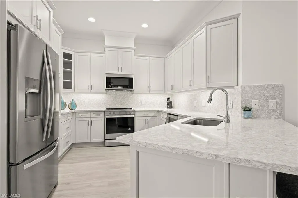 8777 Yucatan CT, Naples, FL 34112,224082600
