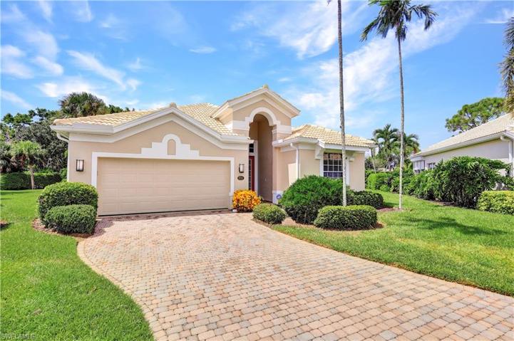 Sitting pretty on Savannahs premium cul-de-sac oversized home-site w/ spacious wrap around back yard. Perfect for  pets!