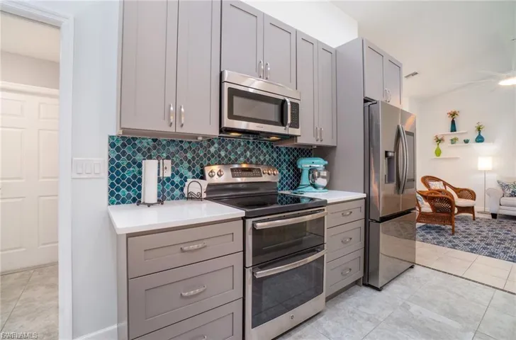 844 Sw 17th Ter, Cape Coral, Florida 33991