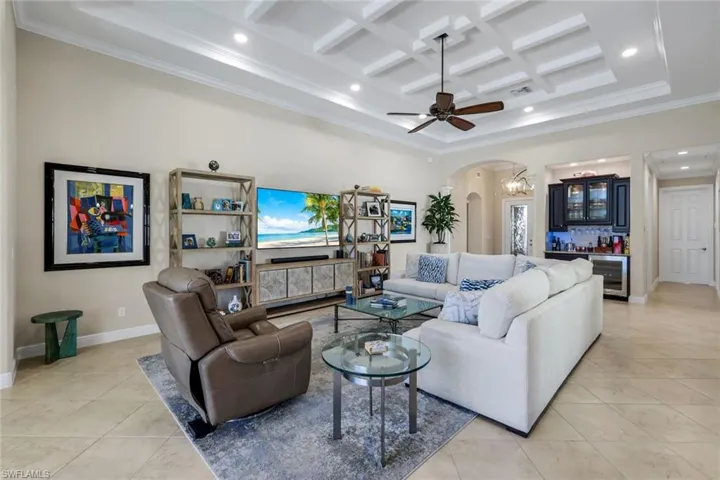 Coffered Ceilings, open concept with a wet bar for entertainiung